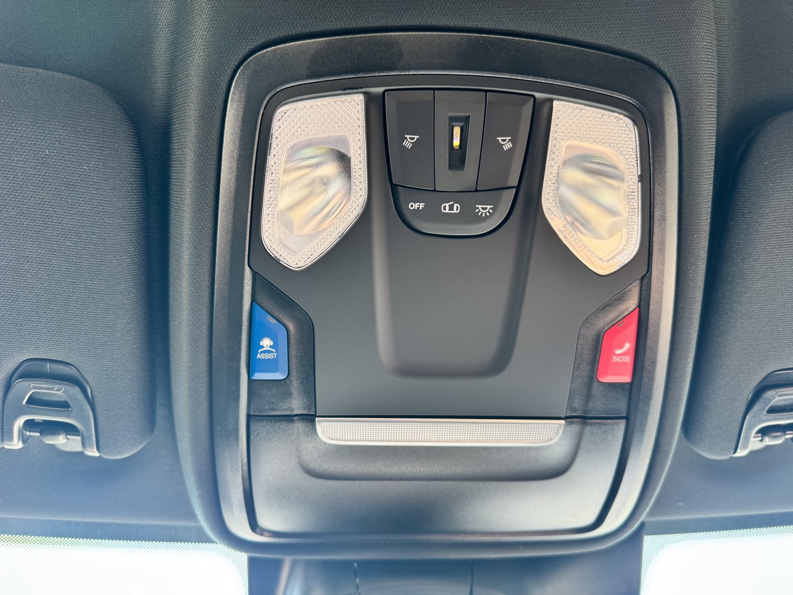 New 2026 RAM 5500 4x4 Regular Cab image 23
