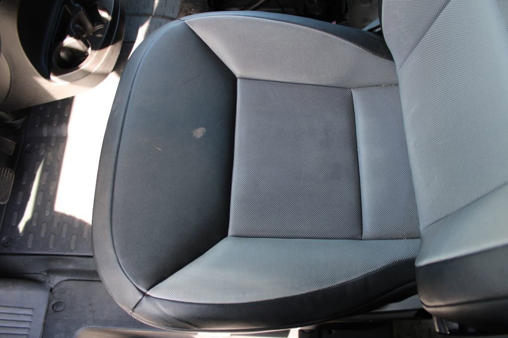 Used 2025 RAM ProMaster 2500 w/ Convenience Group FWD image 15