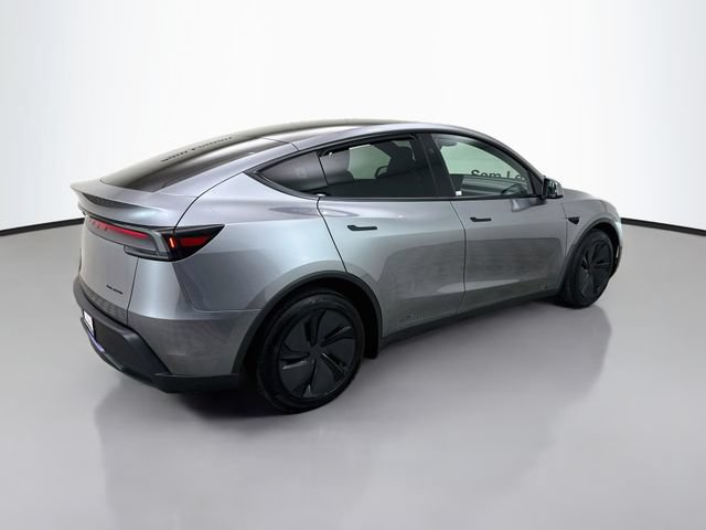 Used 2026 Tesla Model Y AWD image 7
