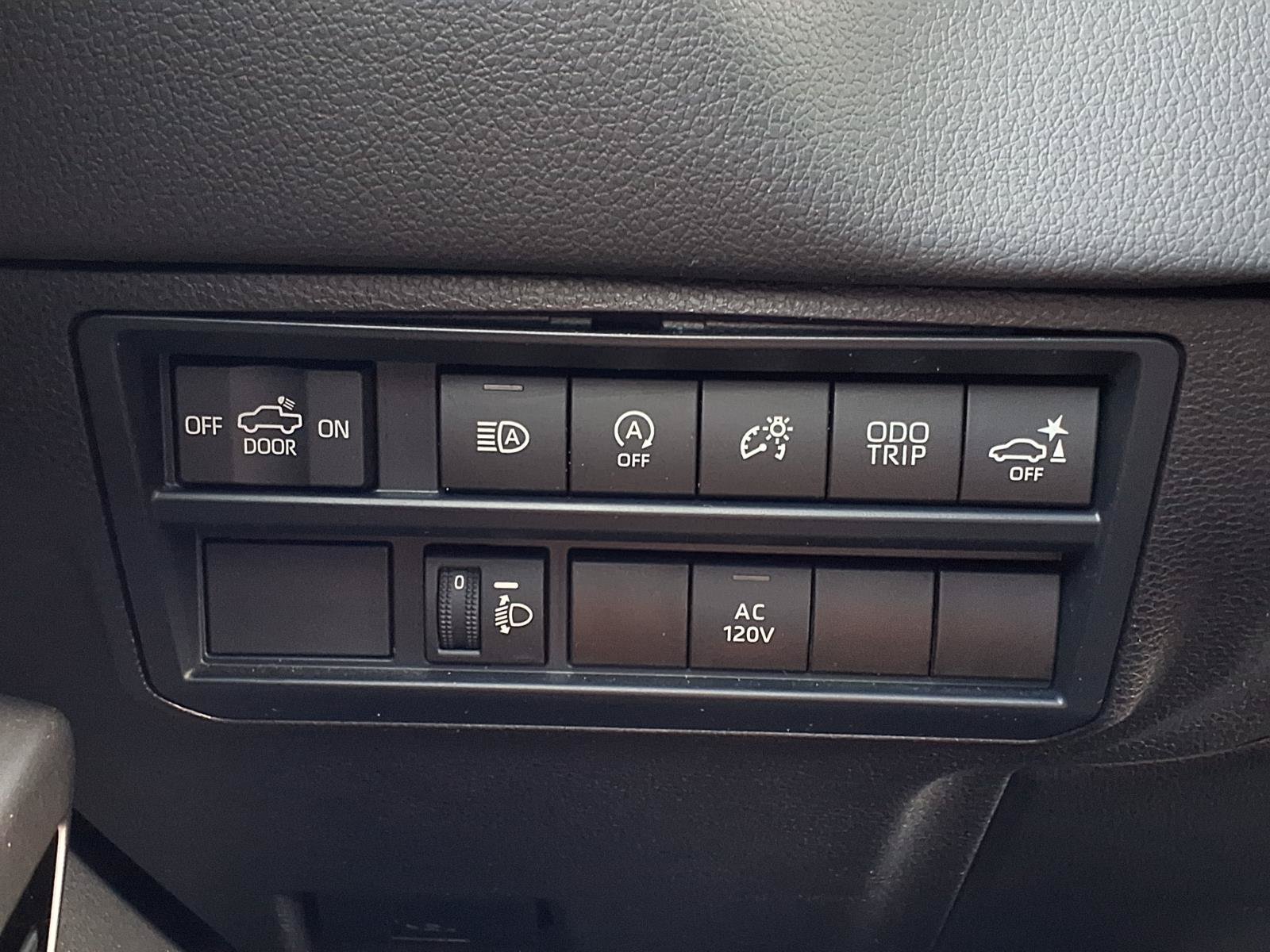 Used 2024 Toyota Tundra Limited w/ Power Package AWD/4WD image 19