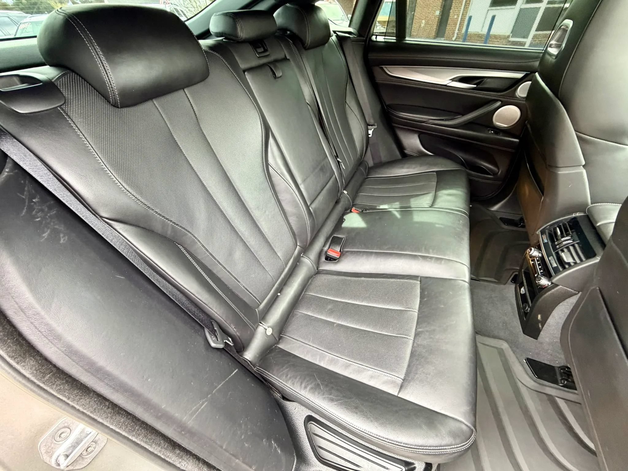 Used 2017 BMW X6 M AWD/4WD image 10