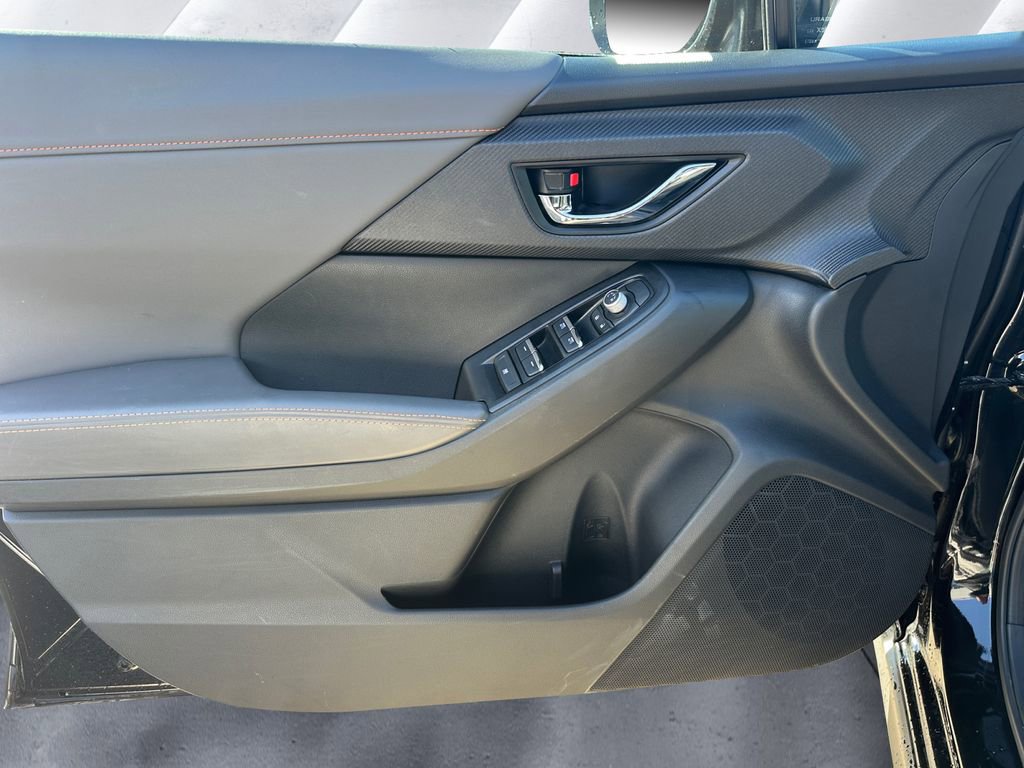 Certified 2025 Subaru Crosstrek 2.5i Limited w/ Crosstrek Mirror Package image 12