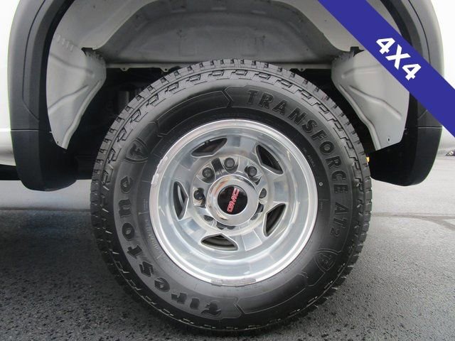 Used 2023 GMC Sierra 3500 SLT w/ SLT Premium Package AWD/4WD image 2
