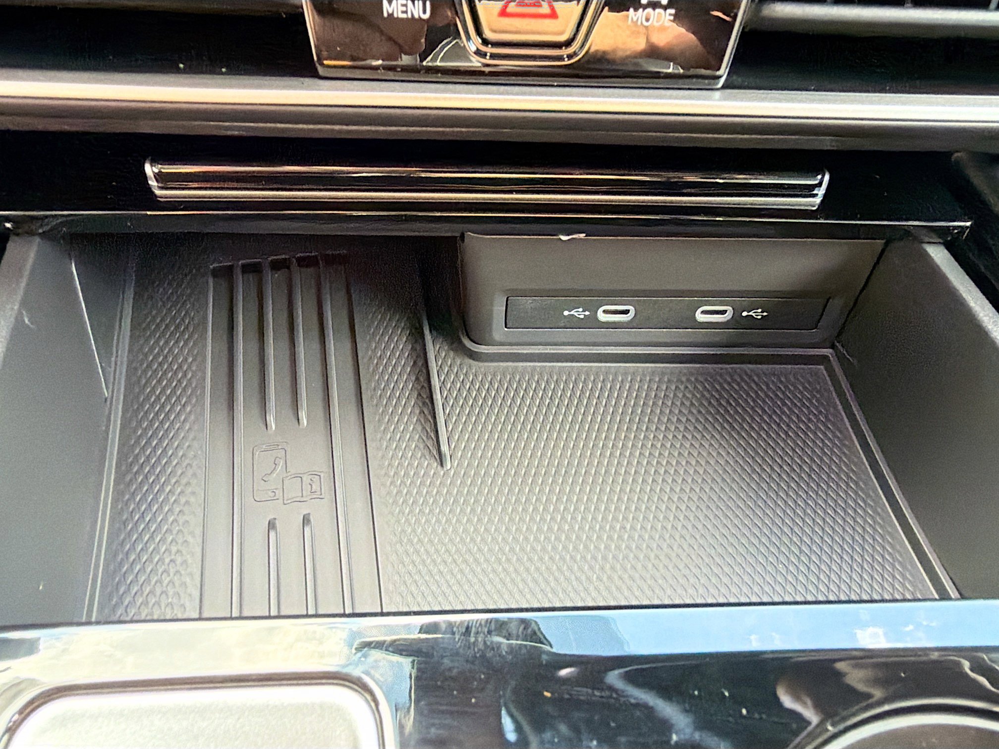 New 2026 Volkswagen Atlas Cross Sport SEL Premium R-Line image 31