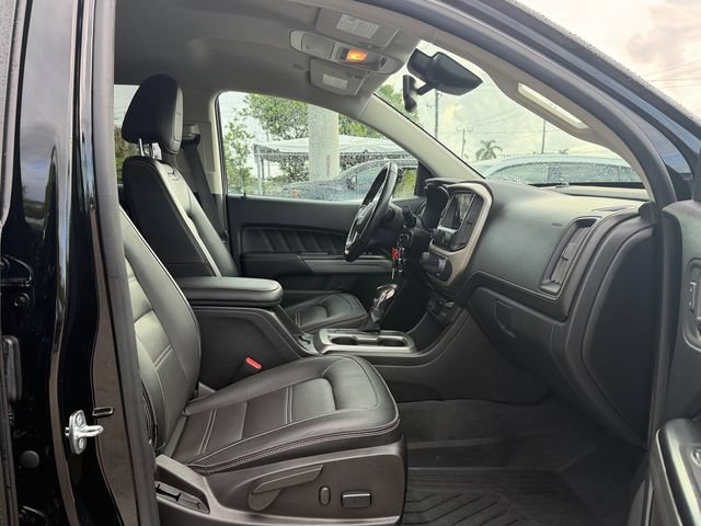 Certified 2022 GMC Canyon Denali w/ Denali Black Edition Package RWD image 16