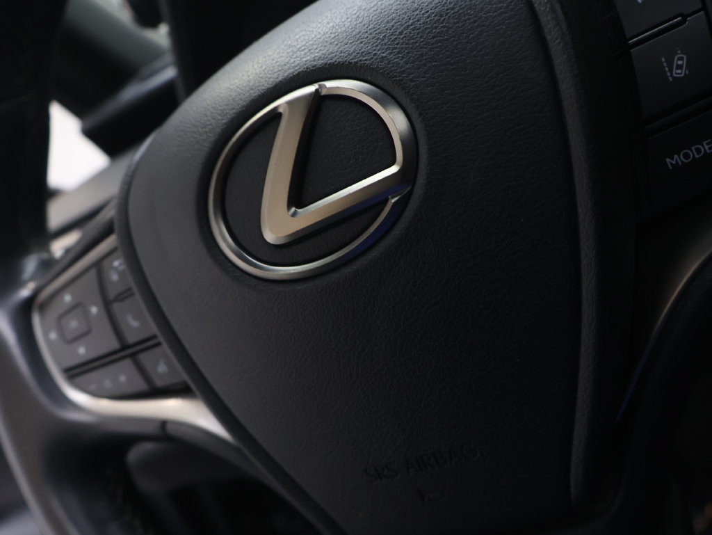 Used 2020 Lexus UX 200 w/ Premium Package FWD image 21
