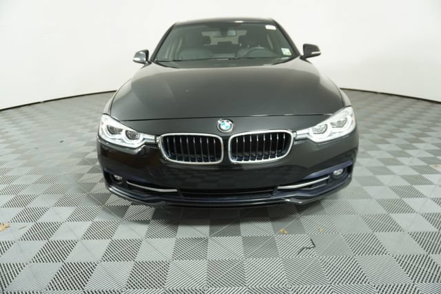 Used 2018 BMW 330i Sedan RWD image 2