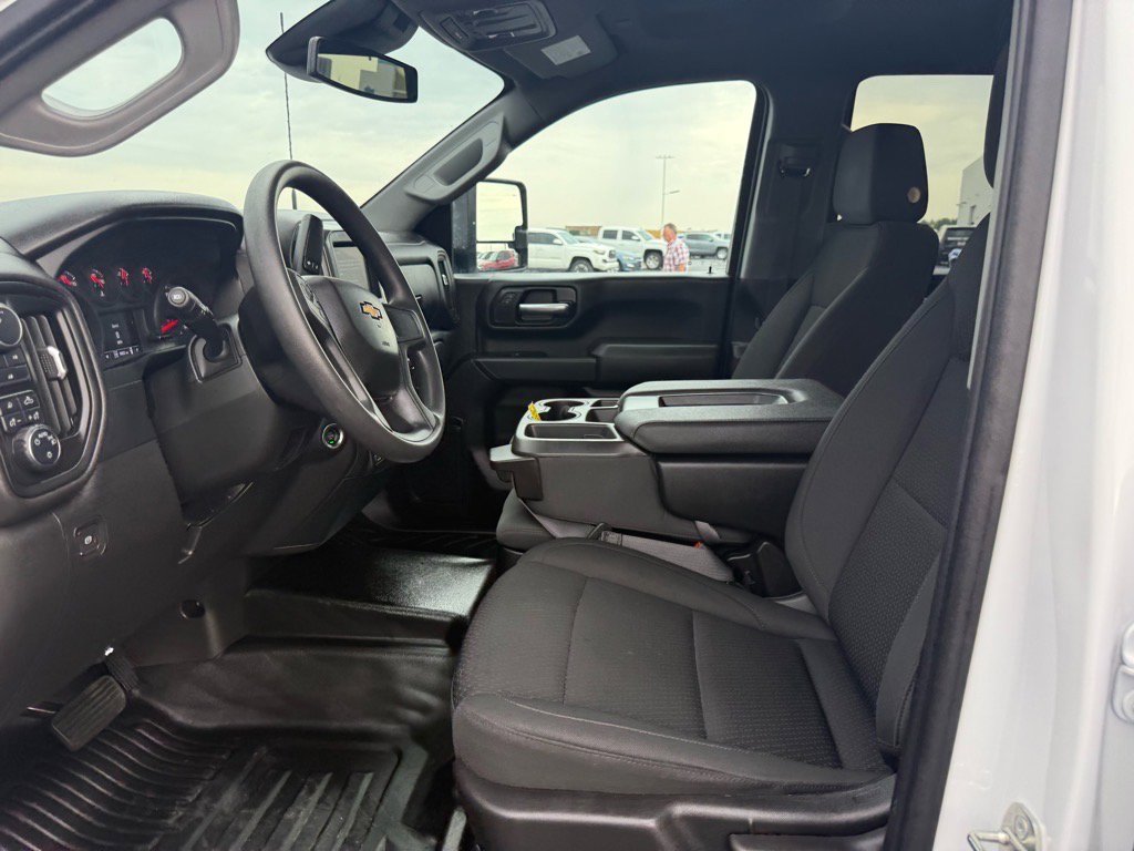 Used 2024 Chevrolet Silverado 3500 W/T image 14