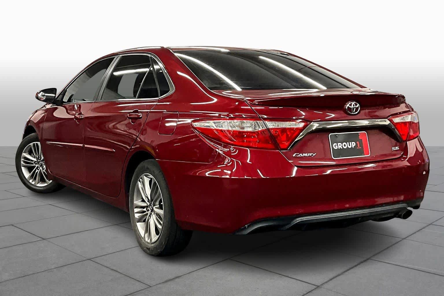 Used 2017 Toyota Camry SE w/ Protection Package (Q2) image 11