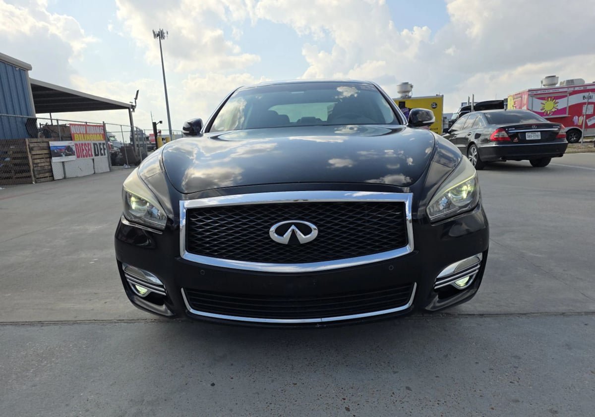 Used 2015 INFINITI Q70 3.7 AWD/4WD image 34