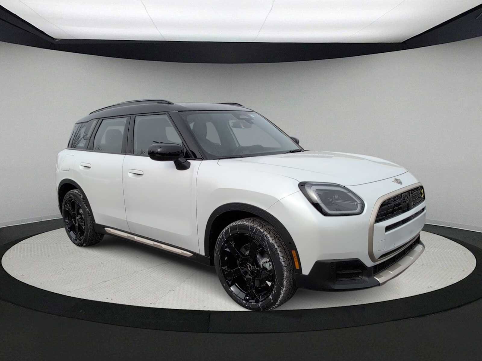 New 2026 MINI Cooper Countryman SE AWD/4WD image 2