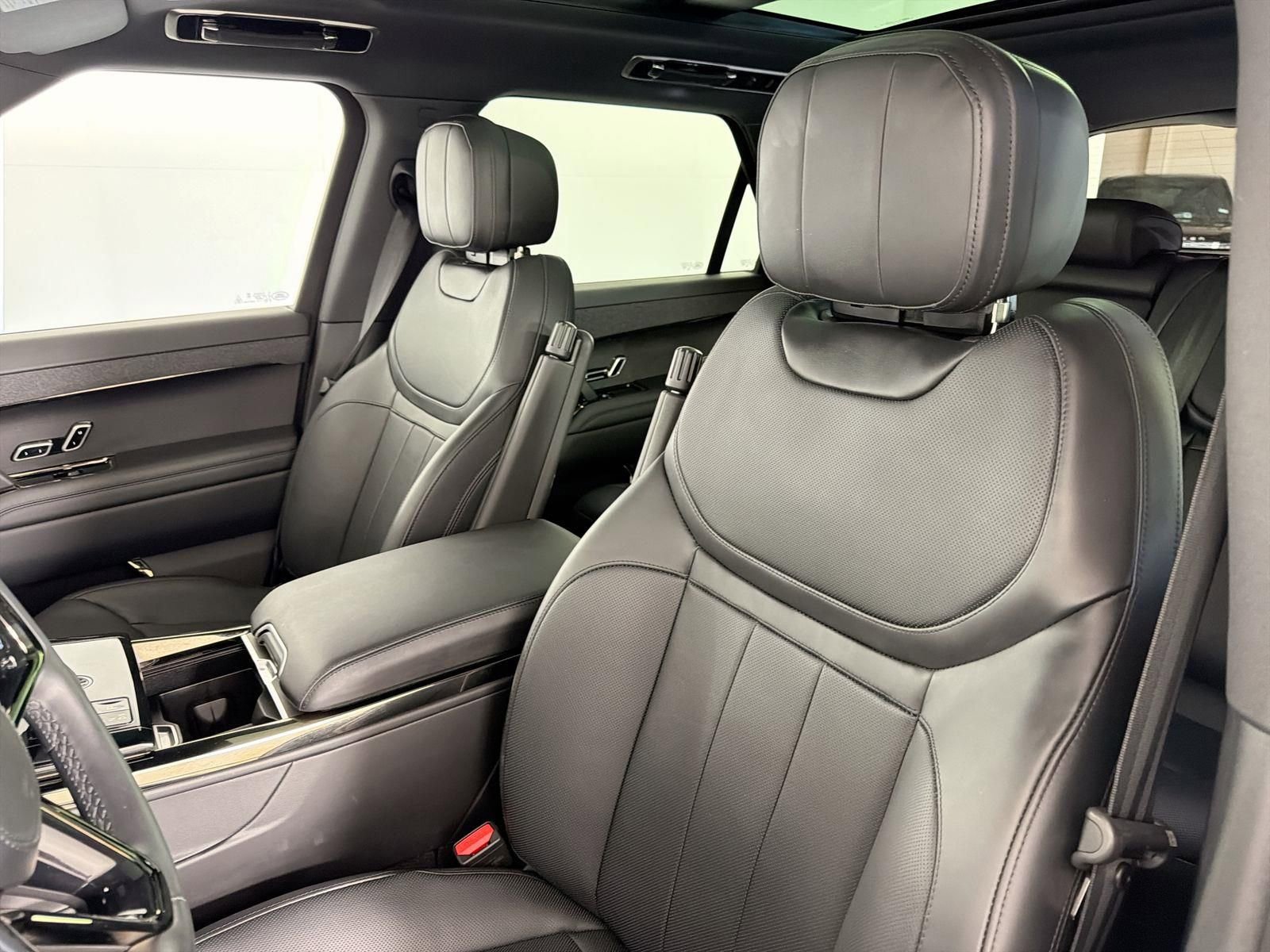 Certified 2025 Land Rover Range Rover Sport Dynamic SE AWD/4WD image 25