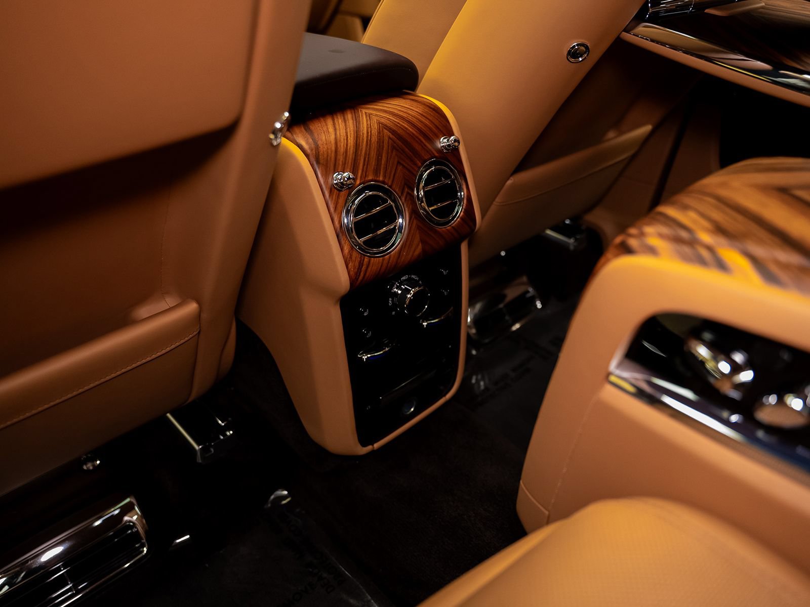 Used 2019 Rolls-Royce Cullinan AWD/4WD image 45