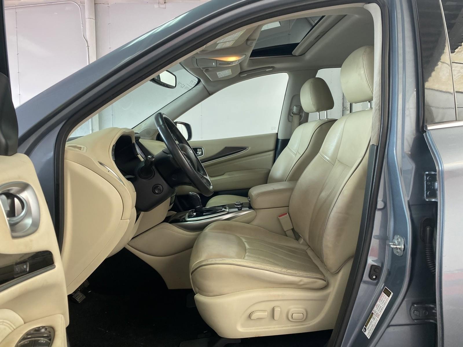 Used 2017 INFINITI QX60 AWD w/ Premium Plus Package image 24