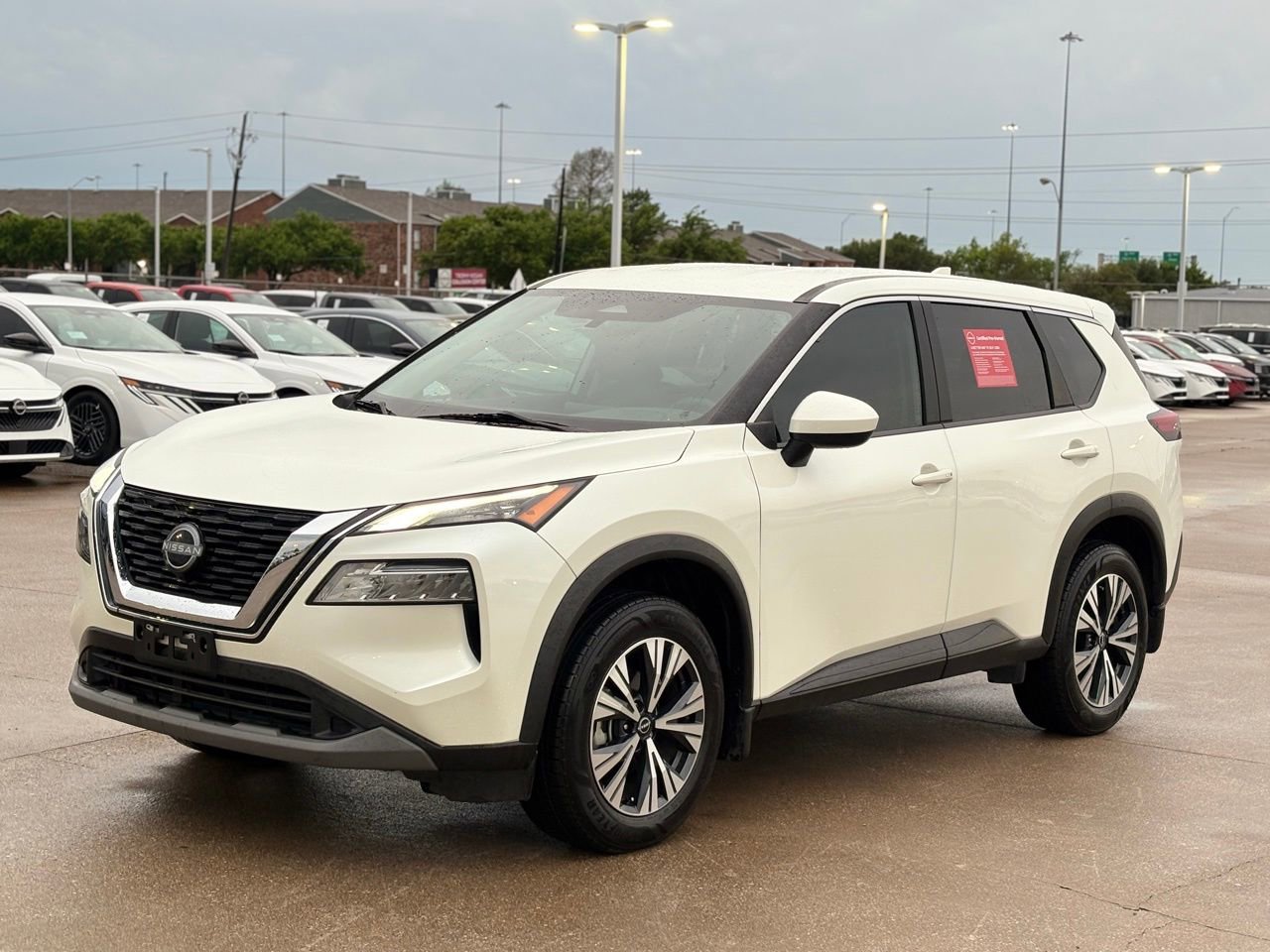 Certified 2023 Nissan Rogue SV image 3