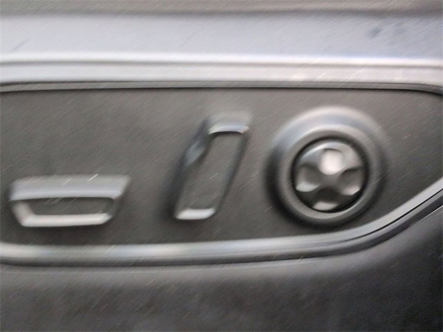 Certified 2024 Jeep Grand Cherokee L Limited w/ Luxury Tech Group II image 14