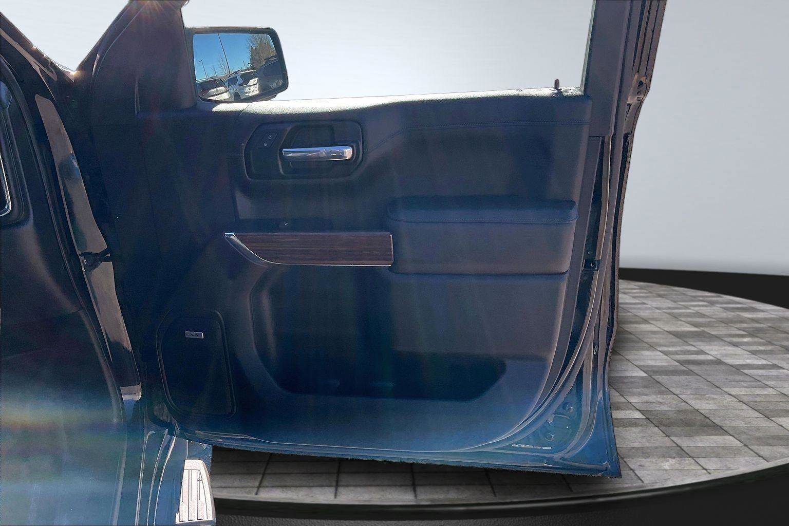 Used 2022 Chevrolet Silverado 1500 High Country image 25