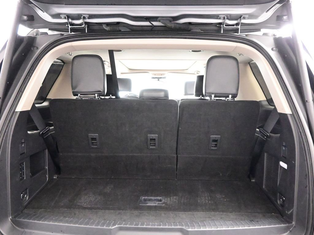 Used 2023 Ford Expedition XLT image 26