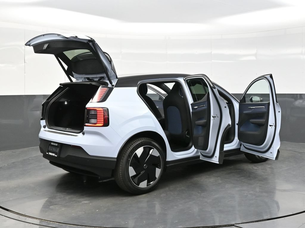 New 2026 Volvo EX30 Plus w/ Protection Package Premier AWD/4WD image 39