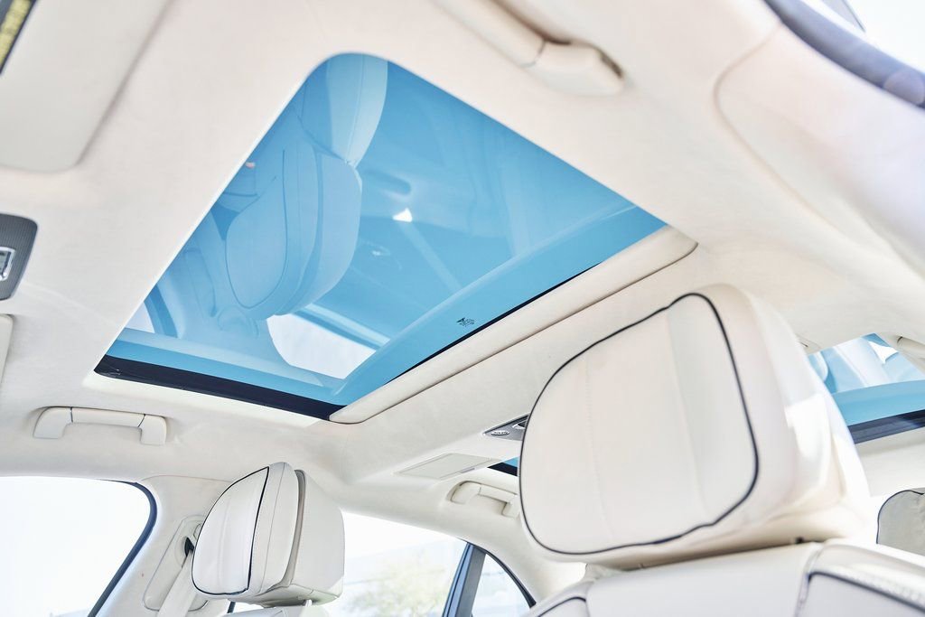 Used 2024 Bentley Flying Spur V8 image 45