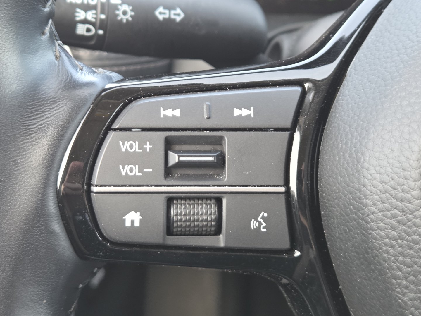 Used 2026 Honda HR-V EX-L image 33