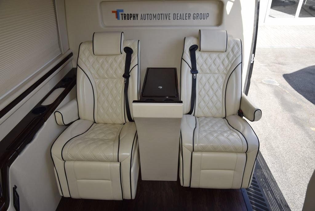 Used 2017 Mercedes-Benz Sprinter 2500 image 17