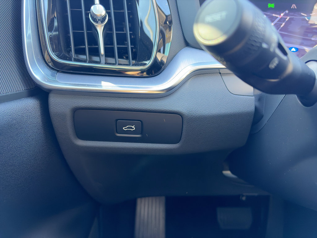 Used 2024 Volvo S60 B5 Core w/ Climate Package image 15