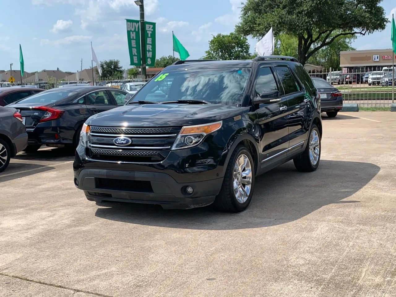 Used 2015 Ford Explorer Limited w/ Equipment Group 302A FWD image 4