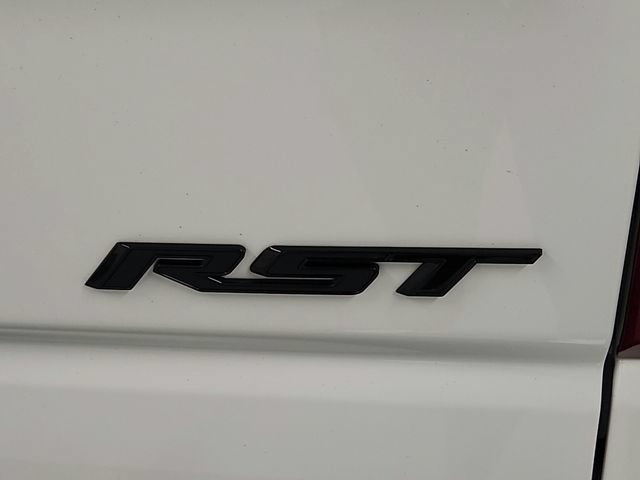 Used 2025 Chevrolet Silverado 1500 RST w/ Redline Edition AWD/4WD image 38