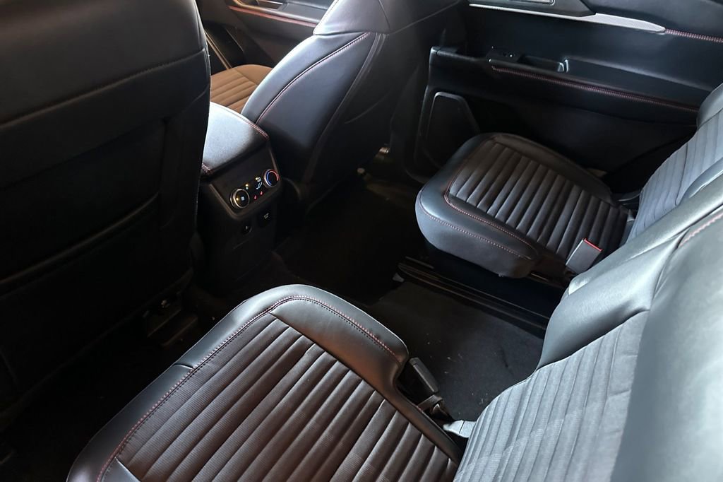 New 2026 Ford Explorer ST-Line w/ ST-Line Street Pack RWD image 10