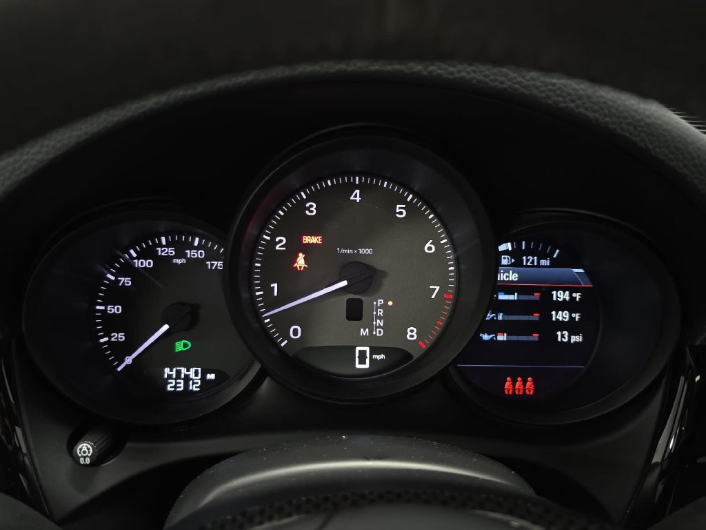 Certified 2024 Porsche Macan S AWD/4WD image 14