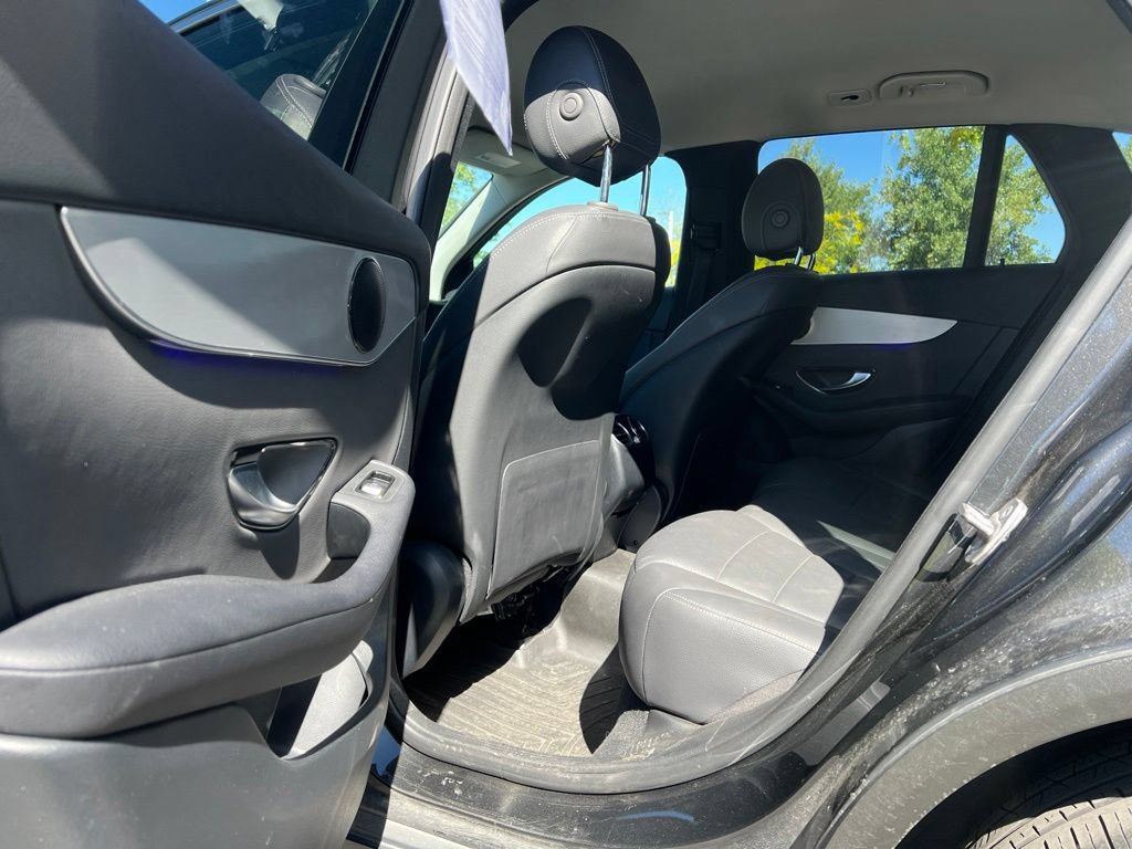 Used 2020 Mercedes-Benz GLC 300 4MATIC image 21
