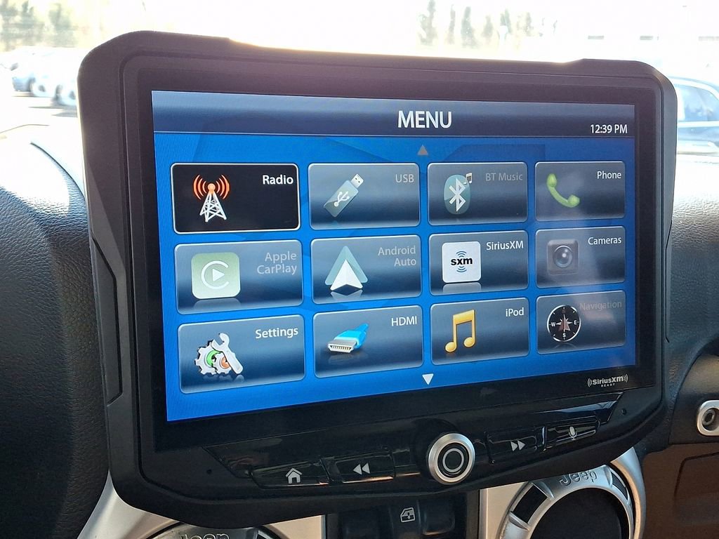 Used 2015 Jeep Wrangler Unlimited Sahara w/ Dual Top Group image 6