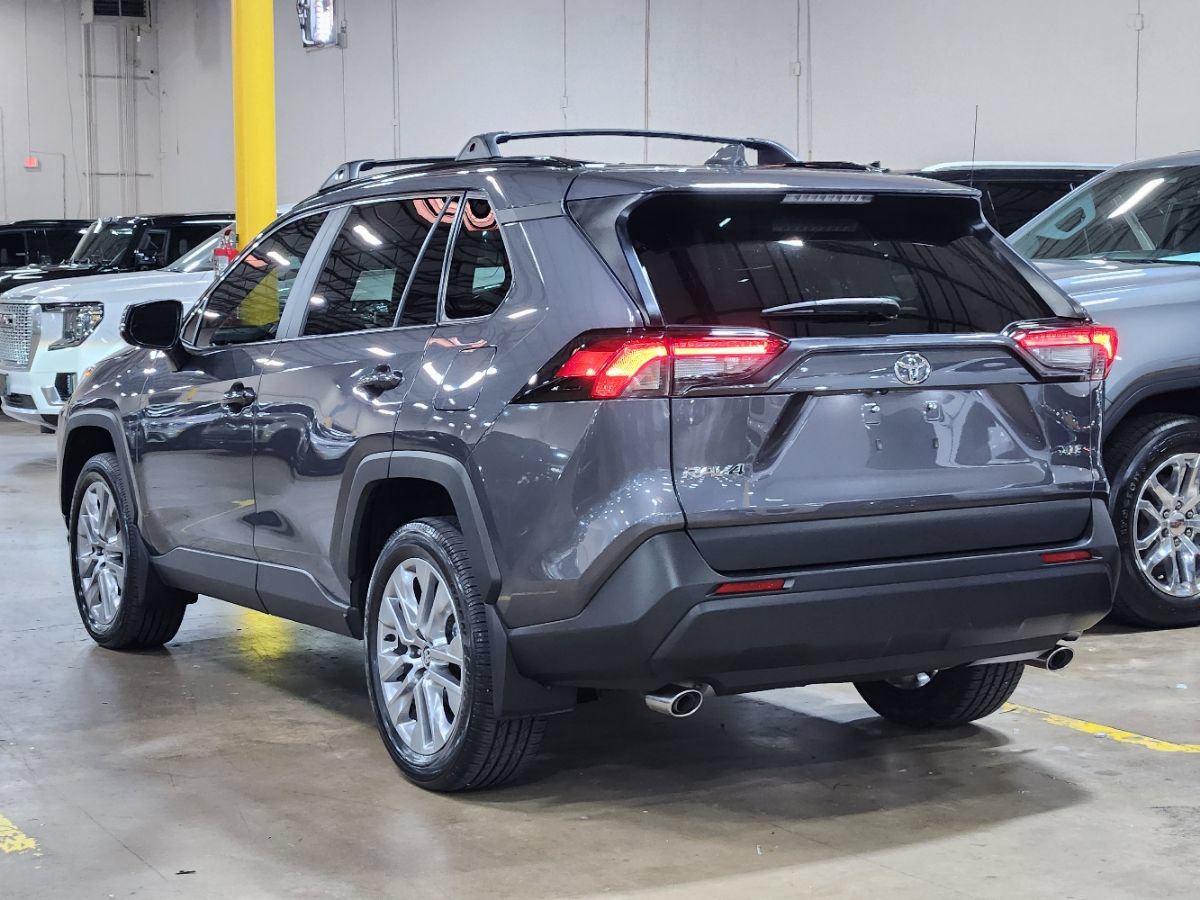 Used 2024 Toyota RAV4 XLE Premium FWD image 10