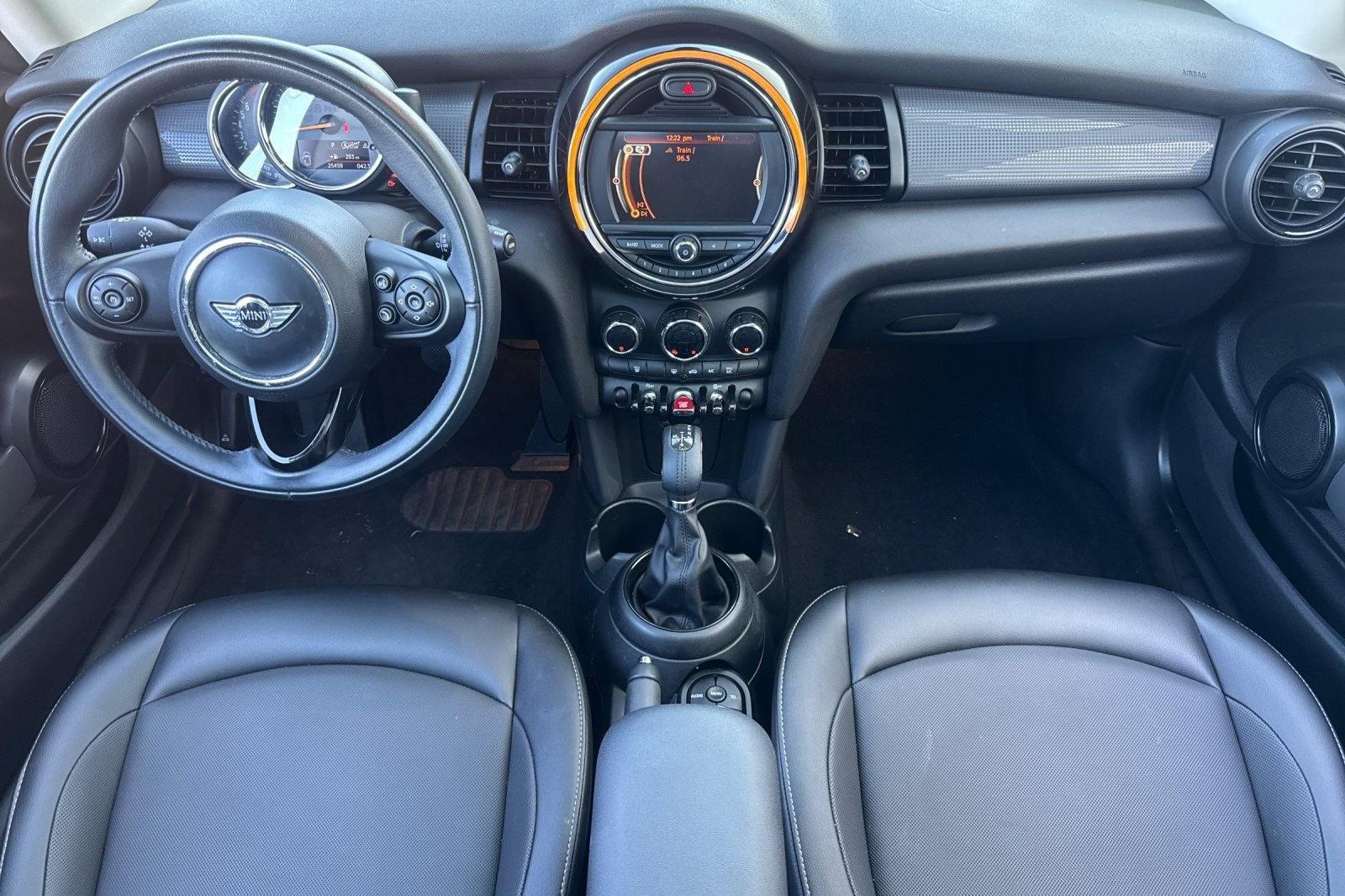 Used 2017 MINI Cooper 2-Door Hardtop image 15