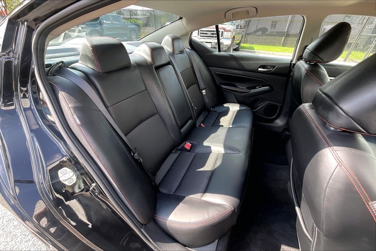Used 2025 Nissan Altima 2.5 SR FWD image 29