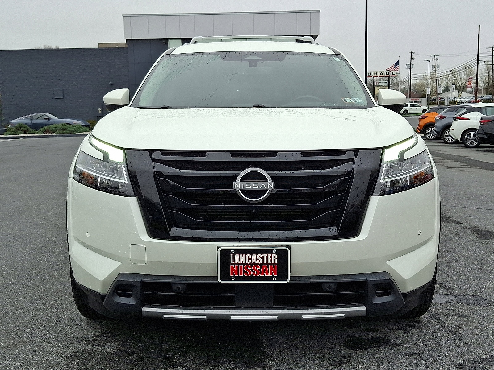 Certified 2023 Nissan Pathfinder SL w/ Black Appearance Package AWD/4WD image 2