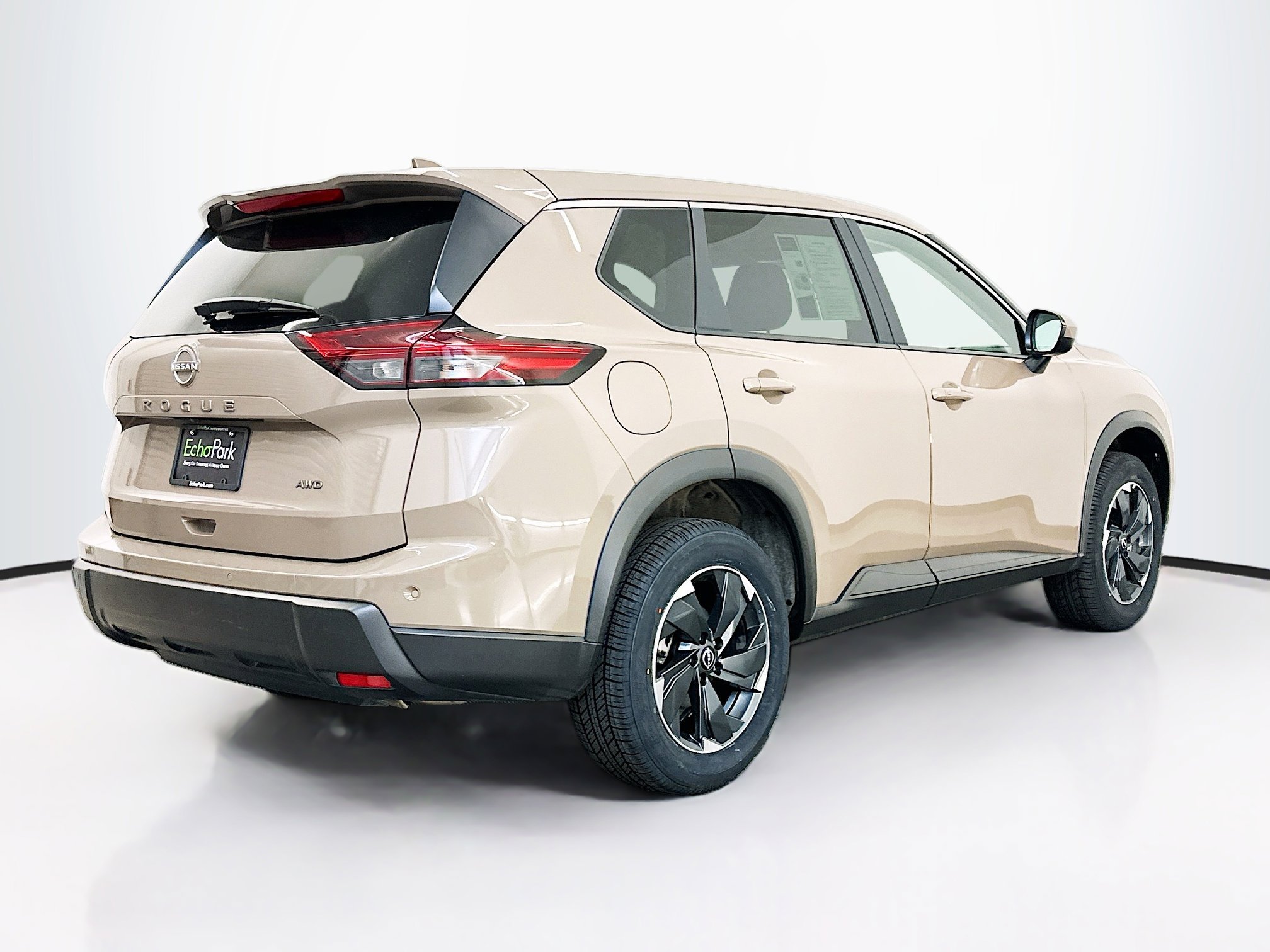 Used 2025 Nissan Rogue SV image 9