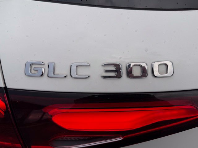 Used 2023 Mercedes-Benz GLC 300 4MATIC image 9