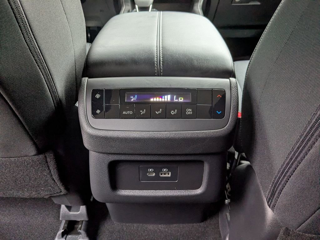 New 2025 Nissan Pathfinder SV image 25