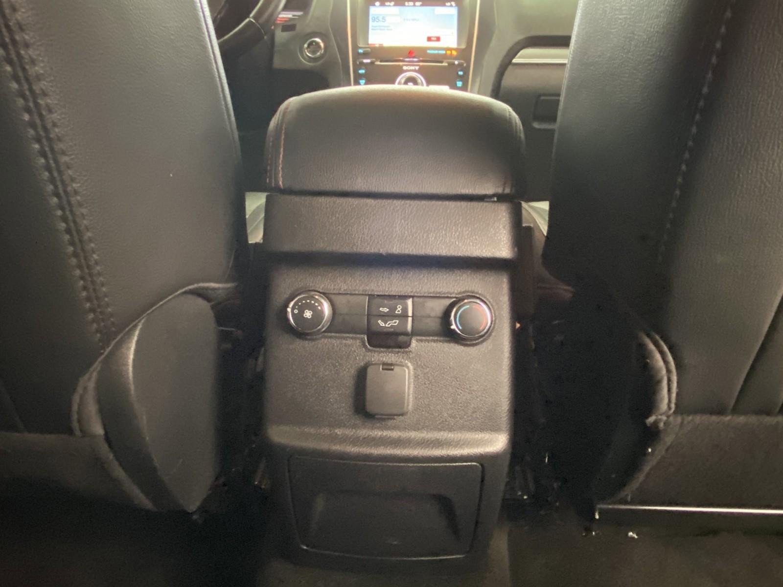 Used 2018 Ford Explorer Sport AWD/4WD image 14