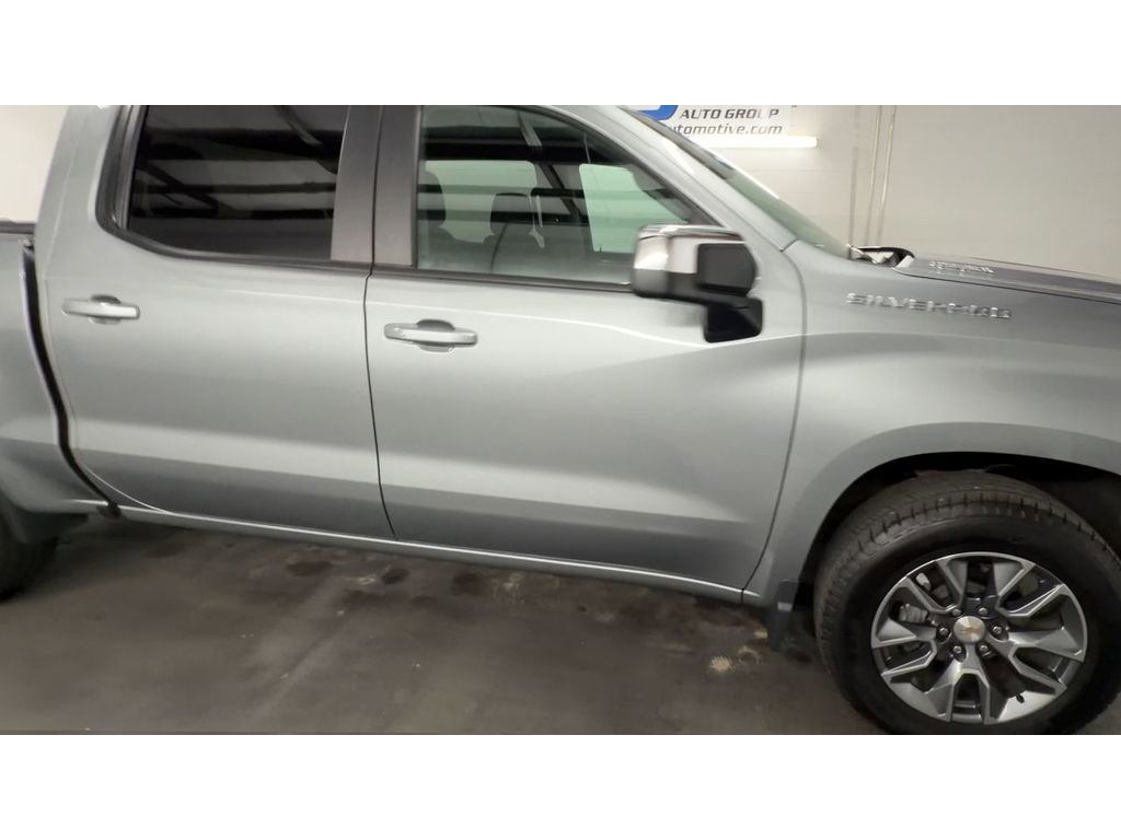 Used 2026 Chevrolet Silverado 1500 LT w/ Protection Package RWD image 2