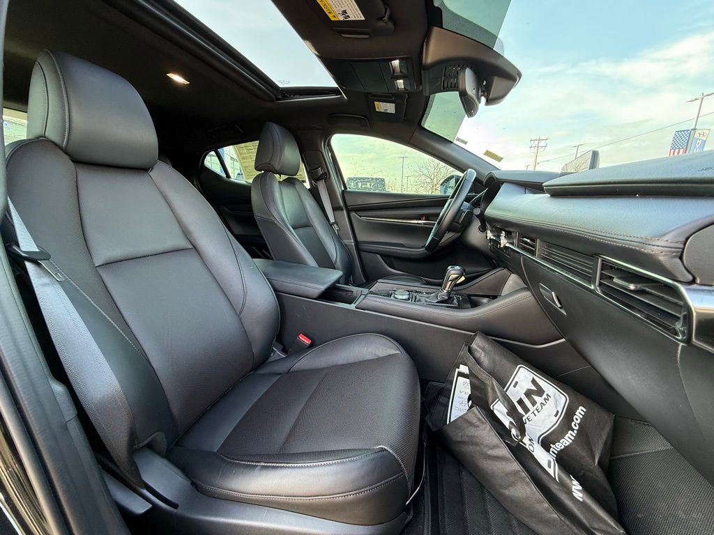 Used 2024 MAZDA MAZDA3 Hatchback w/Premium Plus Pkg image 27