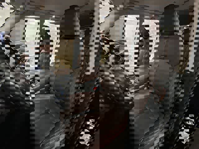 Used 2023 Honda Pilot Elite image 16