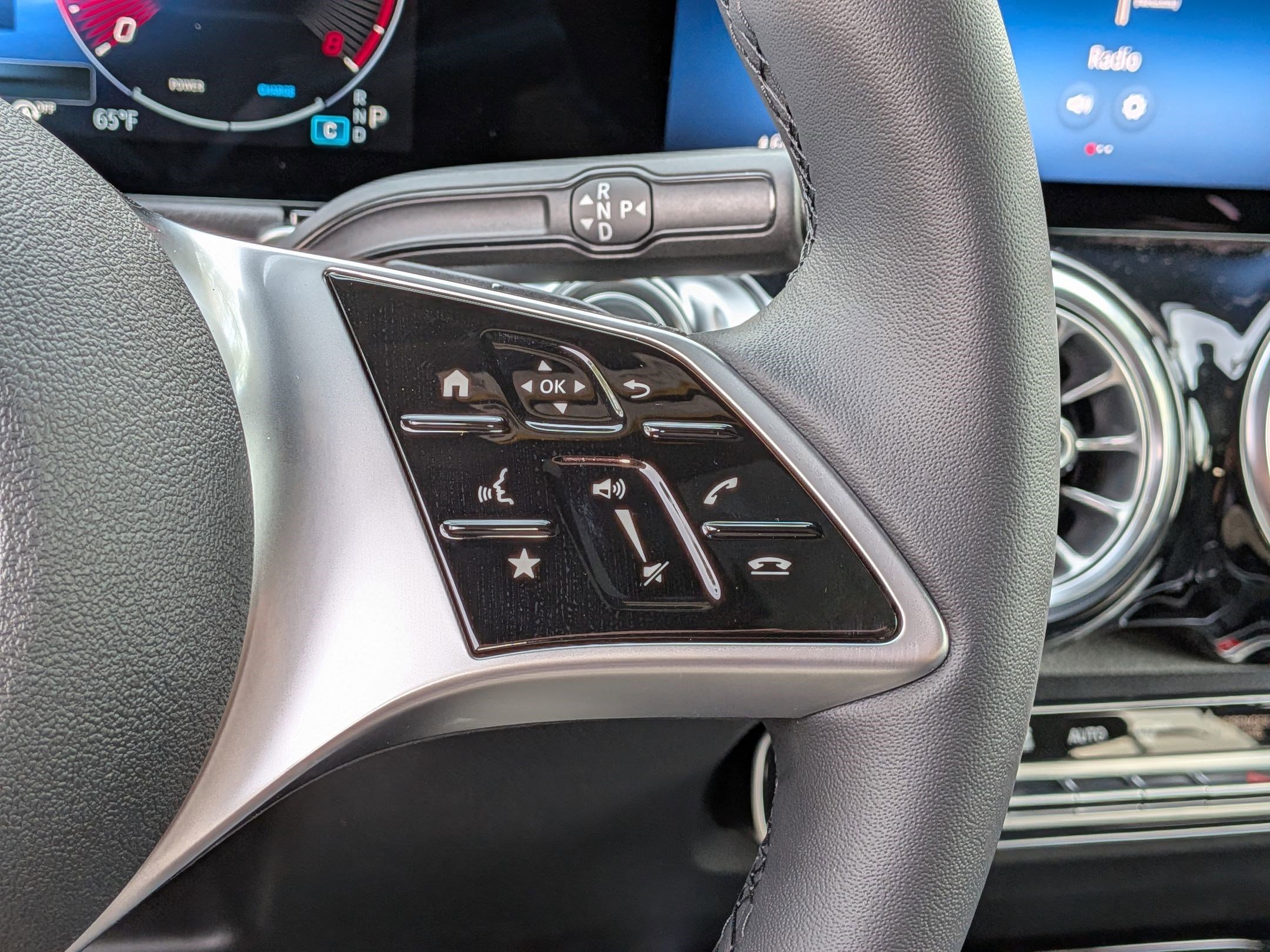 New 2026 Mercedes-Benz GLB 250 image 21