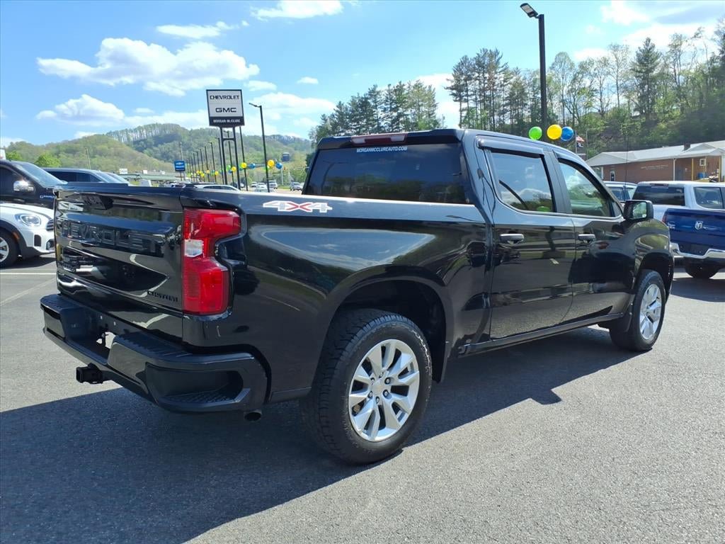 Used 2023 Chevrolet Silverado 1500 Custom w/ LPO, Dark Essentials Package AWD/4WD image 7