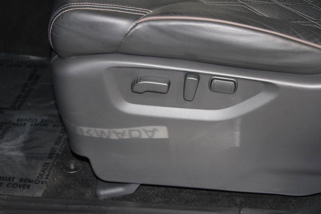 Used 2024 Nissan Armada Platinum w/ Captain's Chairs Package image 21