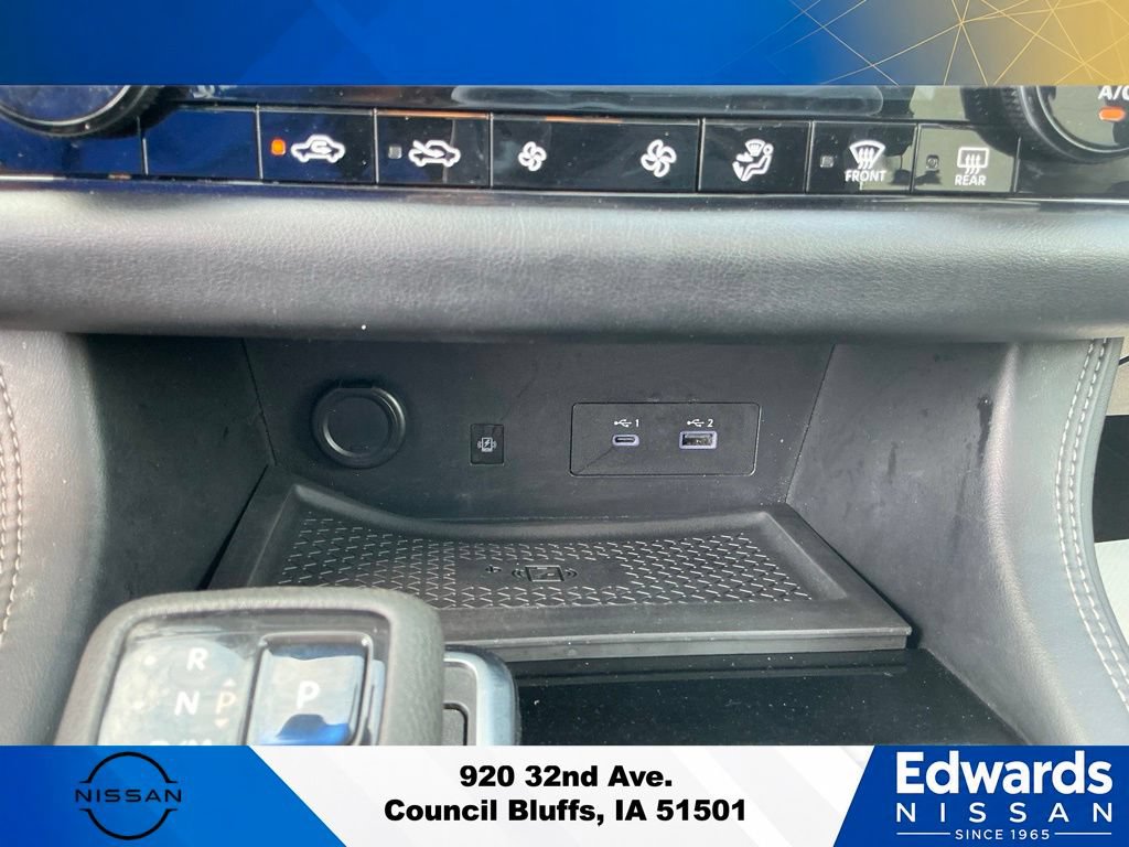 Used 2022 Nissan Pathfinder Platinum w/ Lighting Package (N93) AWD/4WD image 32