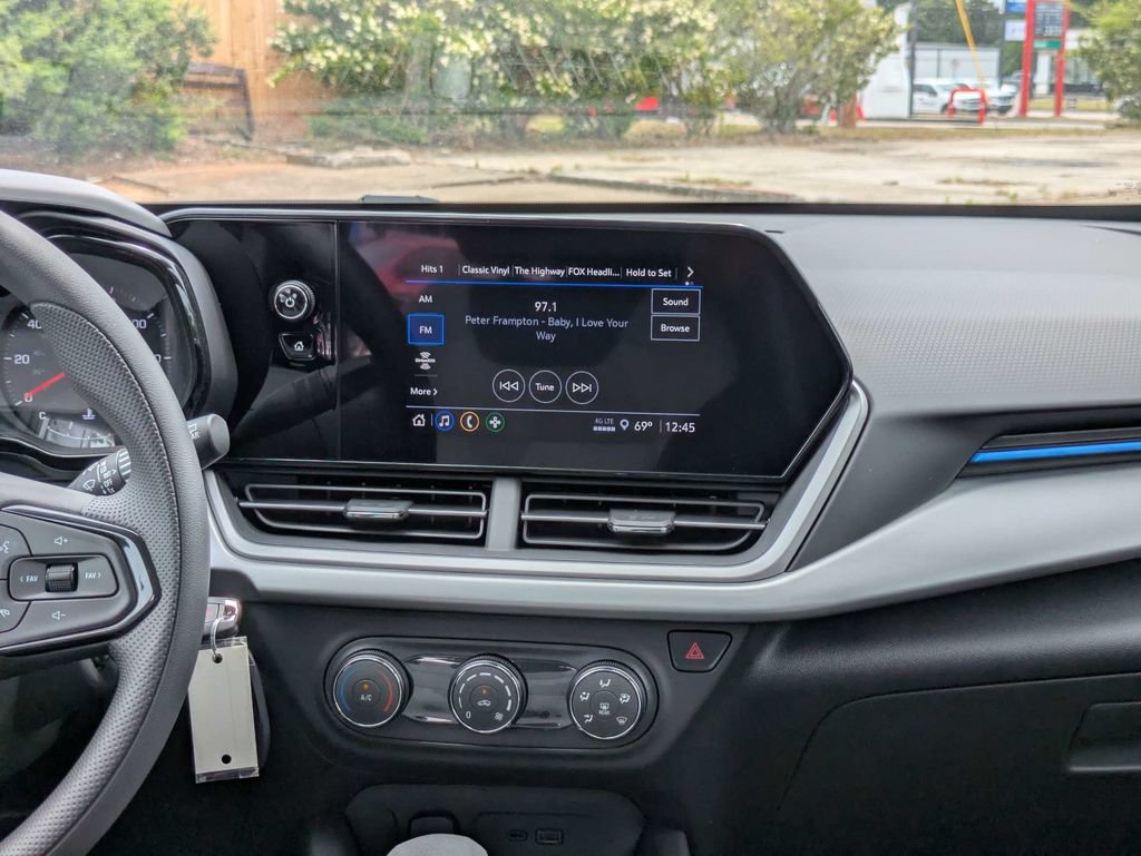 New 2026 Chevrolet Trax LS FWD image 19