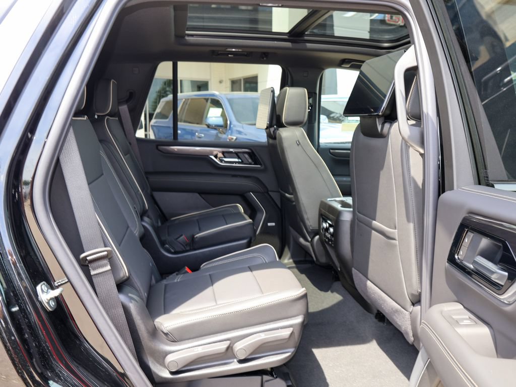 New 2026 GMC Yukon Elevation w/ Elevation Premium Package AWD/4WD image 37